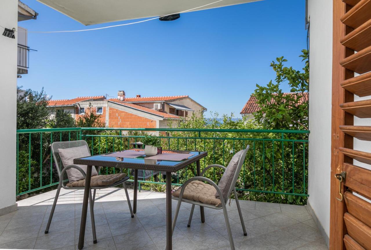 Apartments & Rooms Joy Of Life In Makarska Exterior photo