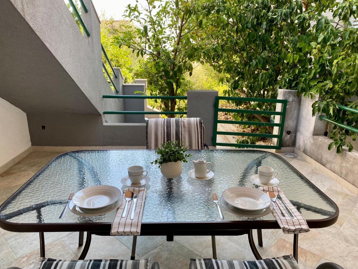 Apartments & Rooms Joy Of Life In Makarska Exterior photo