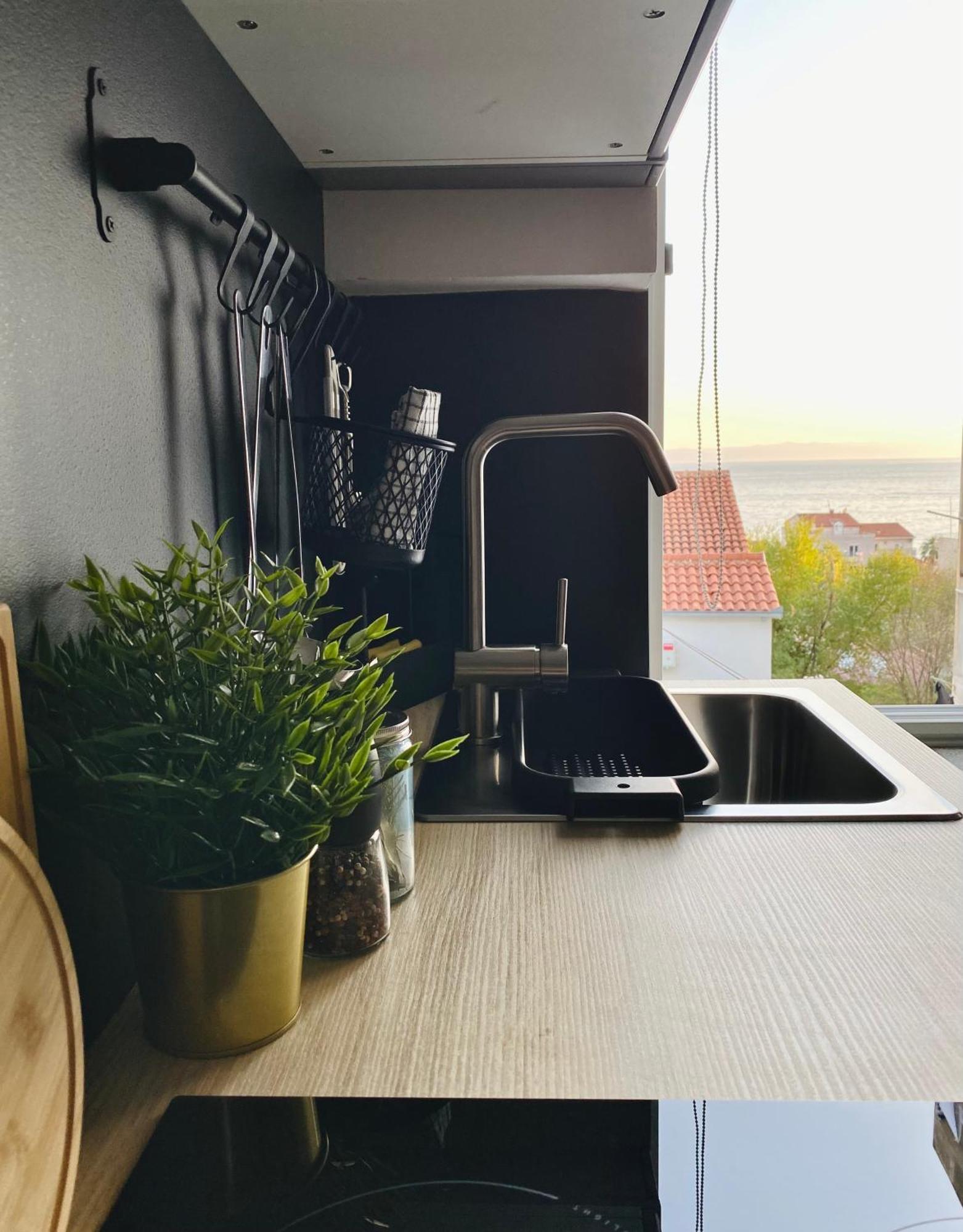 Apartments & Rooms Joy Of Life In Makarska Room photo