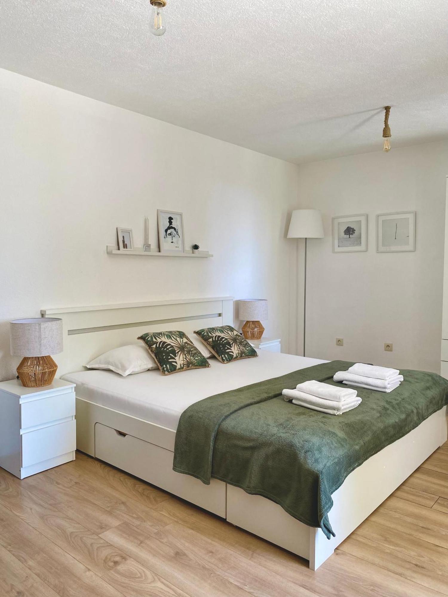 Apartments & Rooms Joy Of Life In Makarska Exterior photo